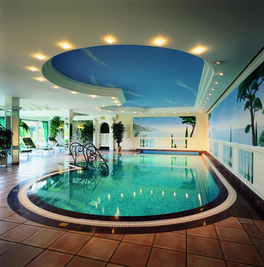 Lohmann'S Romantik Hotel Gravenberg Langenfeld  Dış mekan fotoğraf