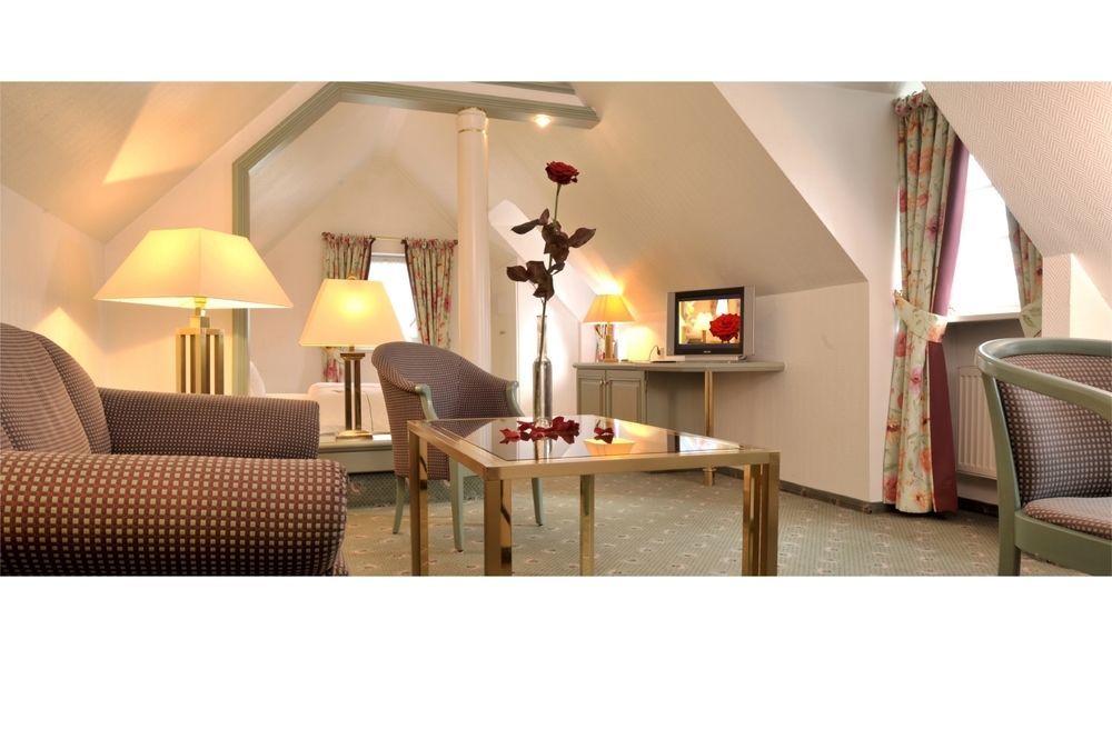 Lohmann'S Romantik Hotel Gravenberg Langenfeld  Dış mekan fotoğraf