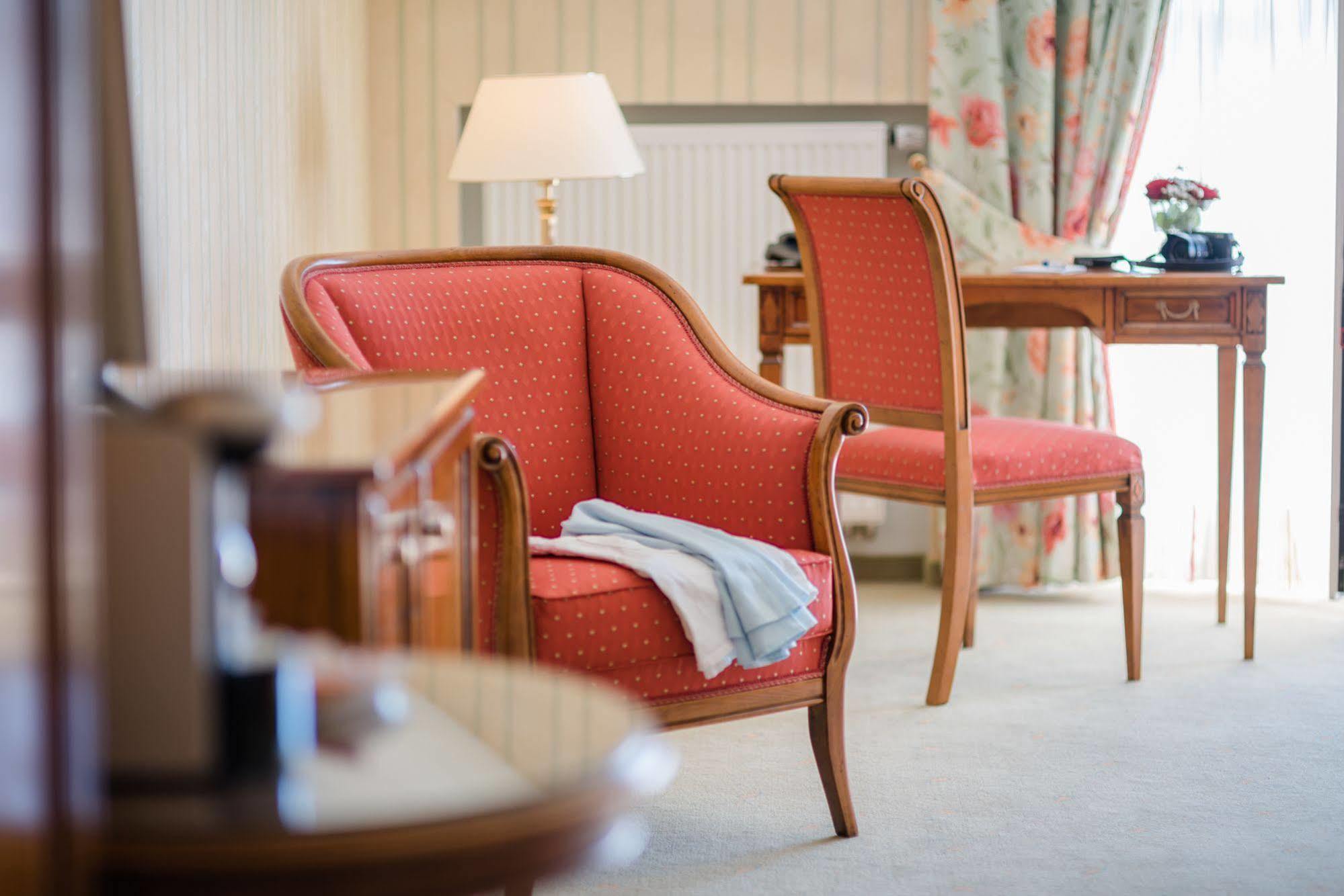 Lohmann'S Romantik Hotel Gravenberg Langenfeld  Dış mekan fotoğraf