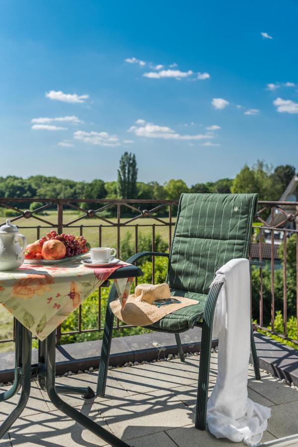 Lohmann'S Romantik Hotel Gravenberg Langenfeld  Dış mekan fotoğraf